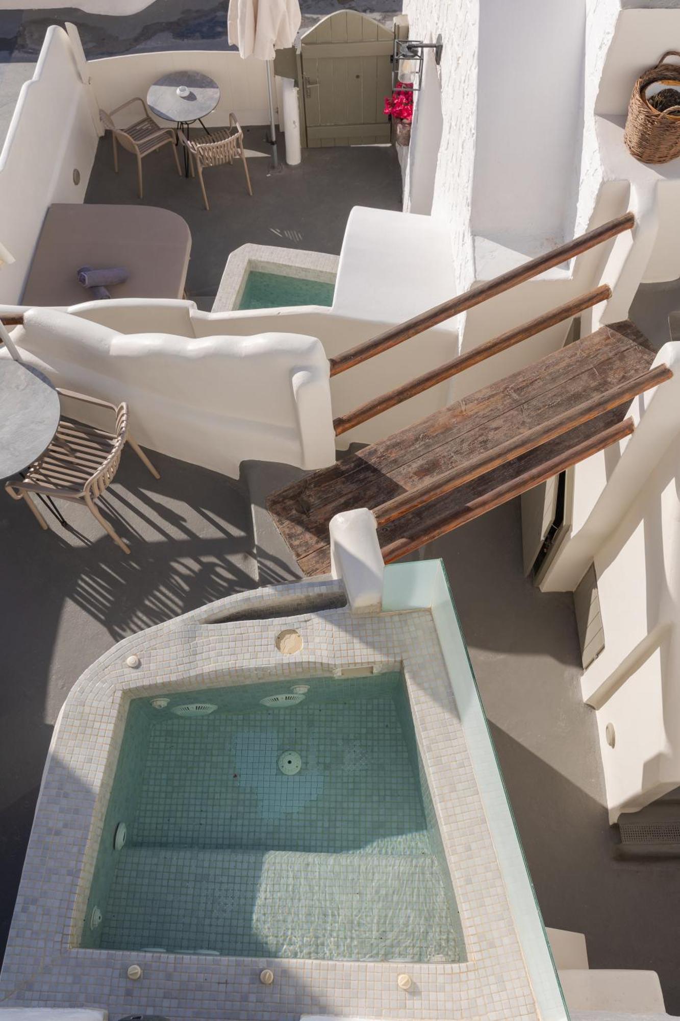 Aperto Suites - Adults Only Fira  Exterior photo