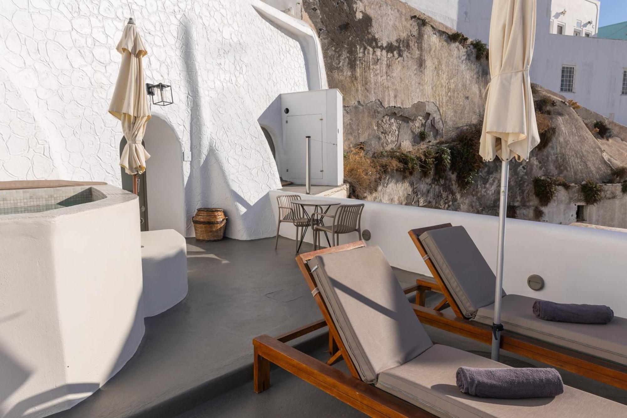 Aperto Suites - Adults Only Fira  Exterior photo