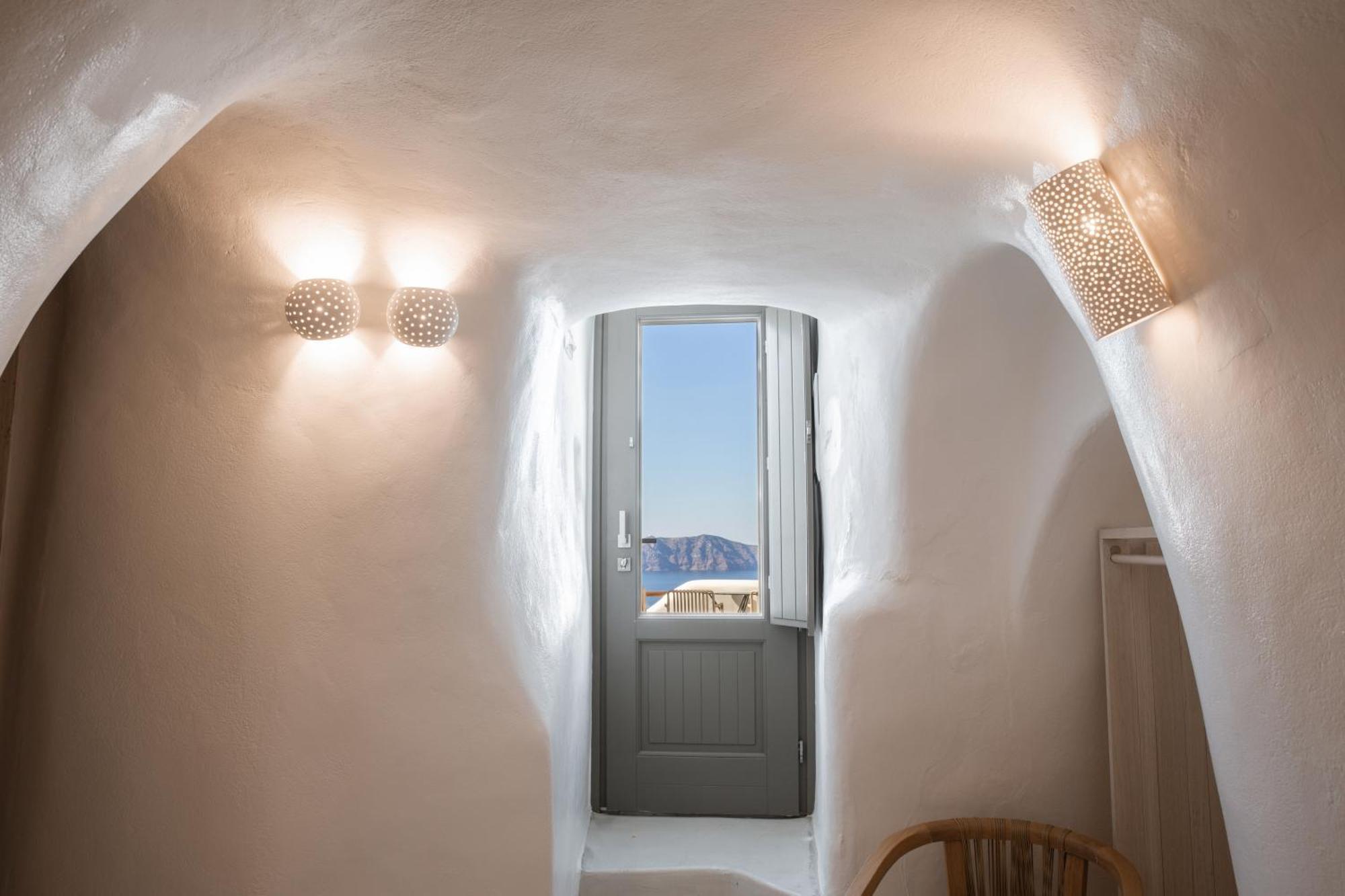 Aperto Suites - Adults Only Fira  Exterior photo