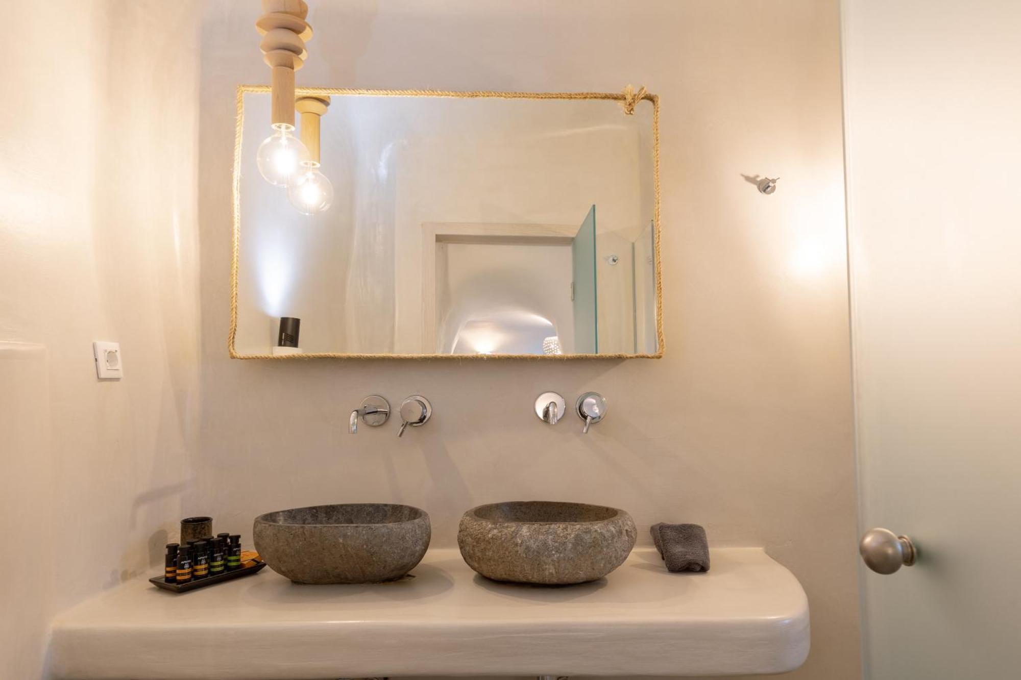 Aperto Suites - Adults Only Fira  Exterior photo
