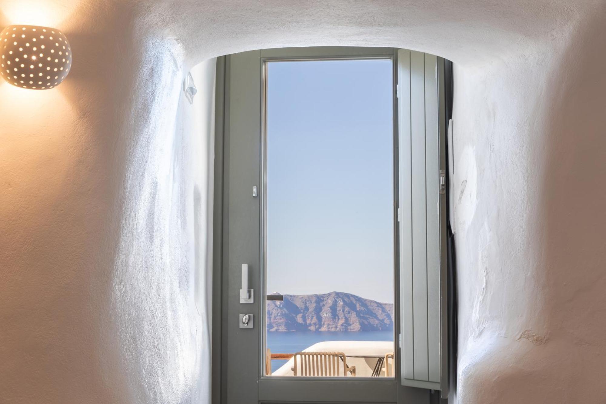 Aperto Suites - Adults Only Fira  Exterior photo