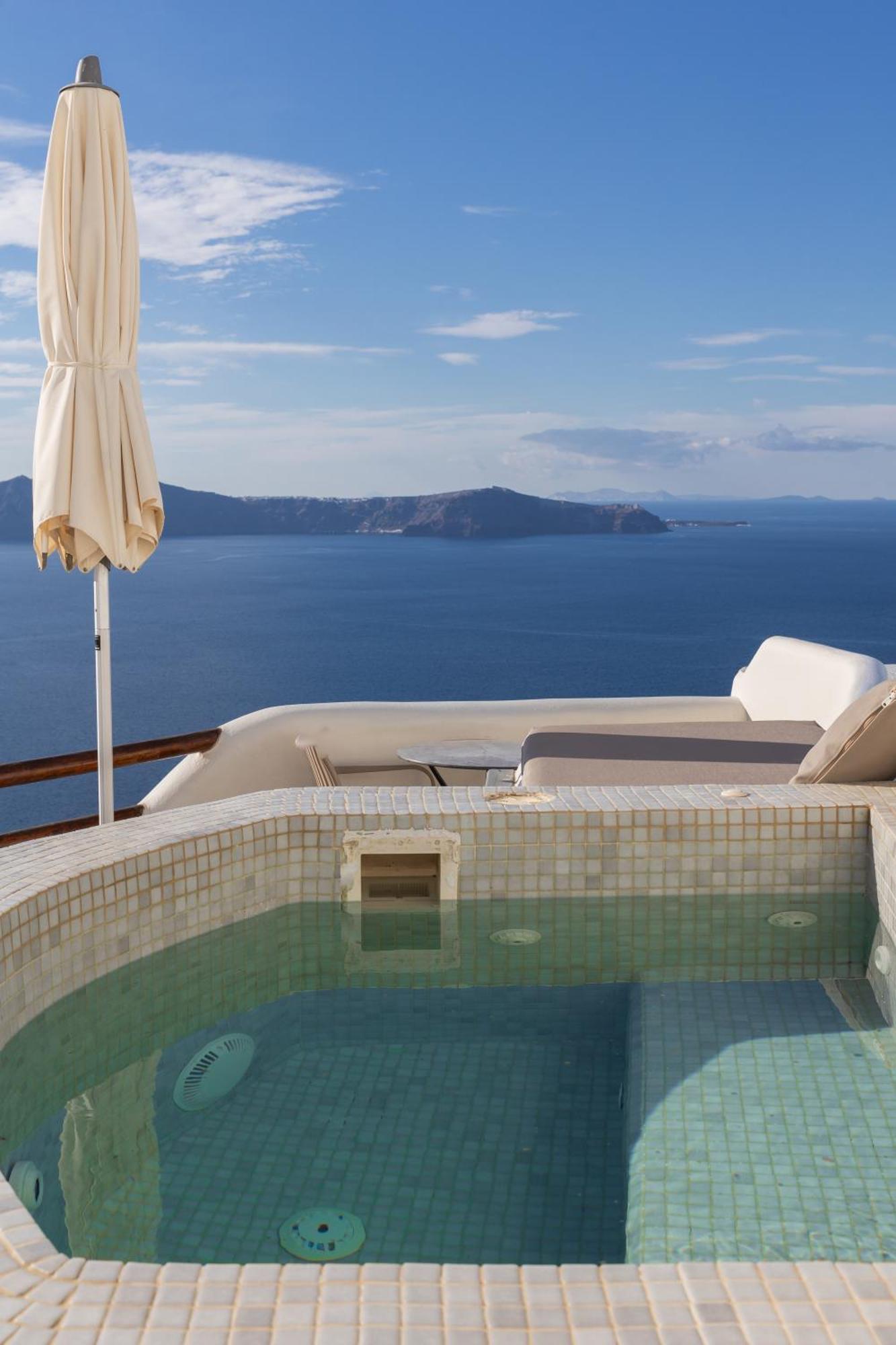 Aperto Suites - Adults Only Fira  Exterior photo